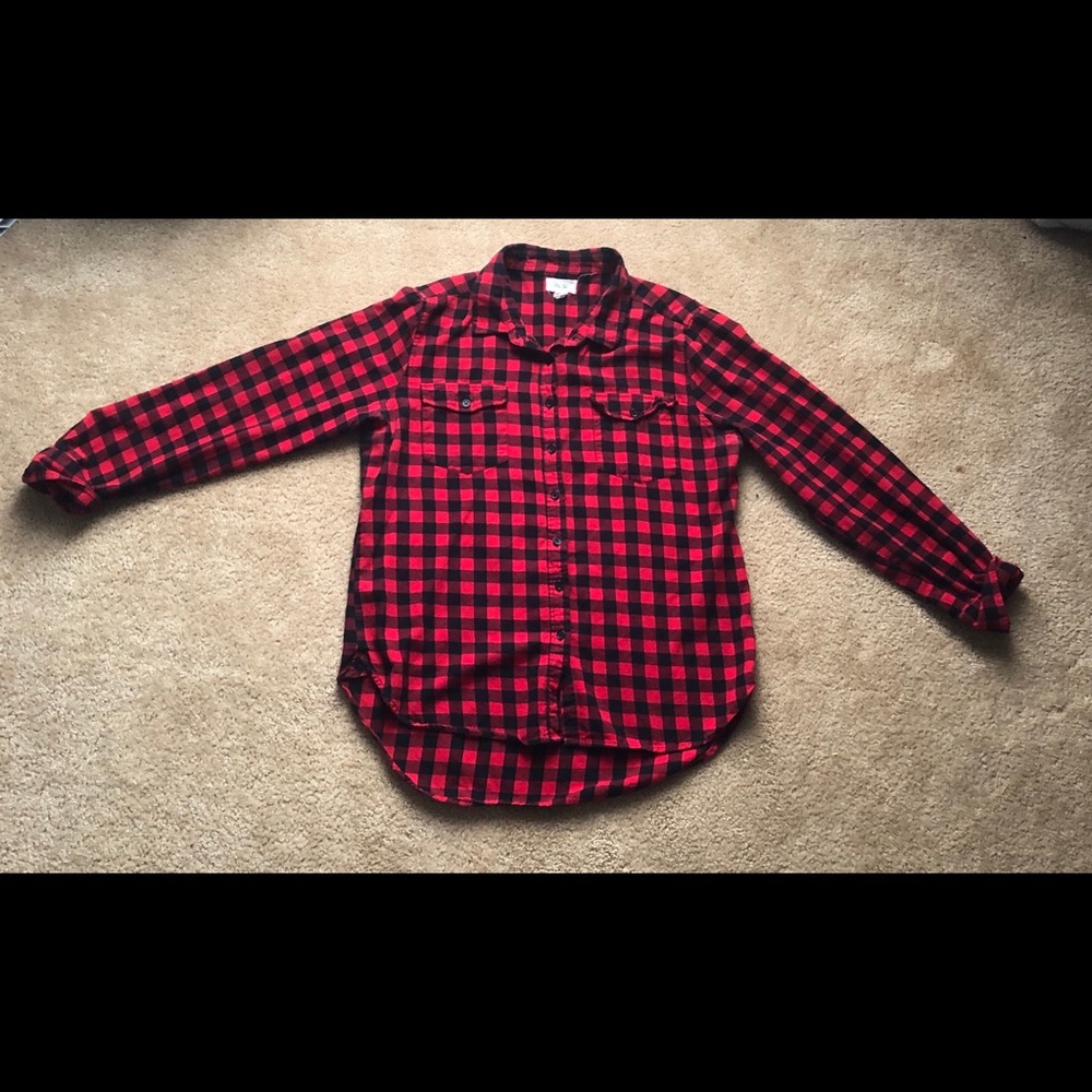 Red and black women’s L flannel button up